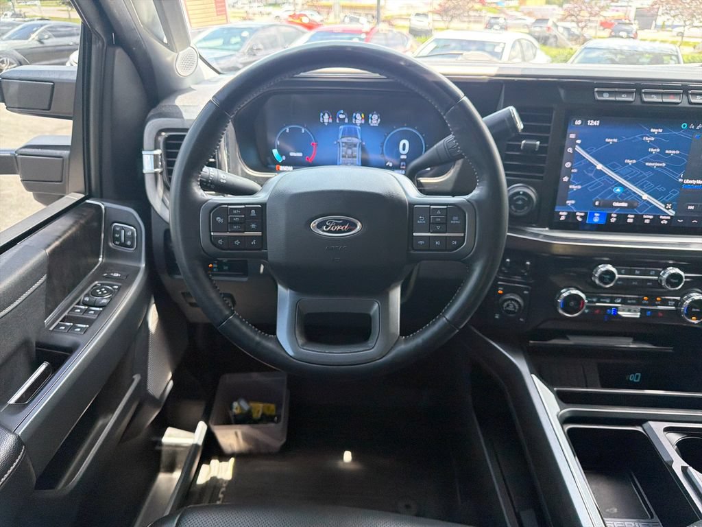 Used 2023 Ford F250 Lariat w/ Lariat Ultimate Package AWD/4WD image 13