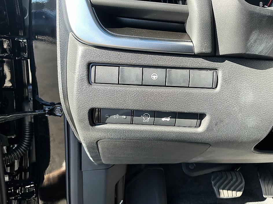 New 2026 Nissan Rogue Dark Armor image 13