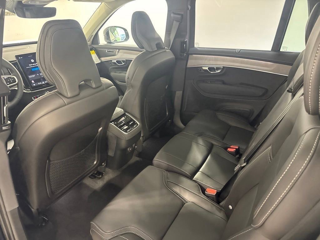 New 2026 Volvo XC90 B6 Plus w/ Protection Package Premier AWD/4WD image 21
