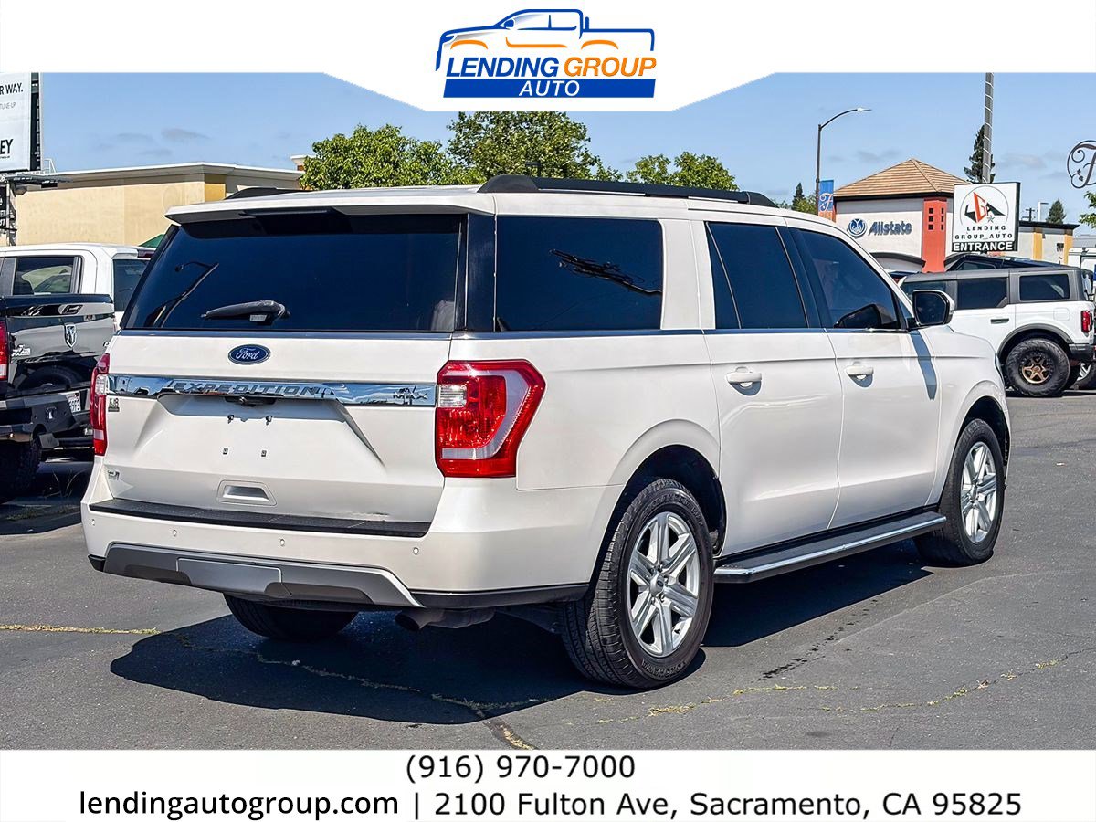 Used 2018 Ford Expedition Max XLT w/ Equipment Group 202A AWD/4WD image 4