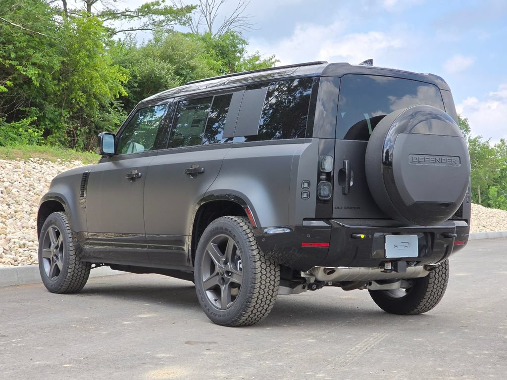 New 2026 Land Rover Defender 110 X-Dynamic SE AWD/4WD image 4