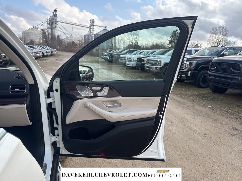 Used 2021 Mercedes-Benz GLS 580 4MATIC image 40