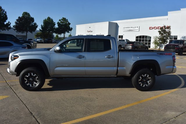 Used 2023 Toyota Tacoma TRD Off-Road image 9