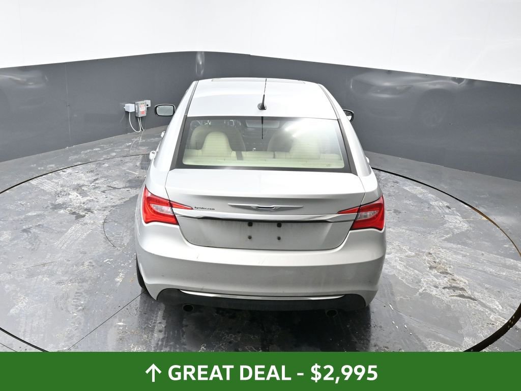 Used 2011 Chrysler 200 Touring image 22