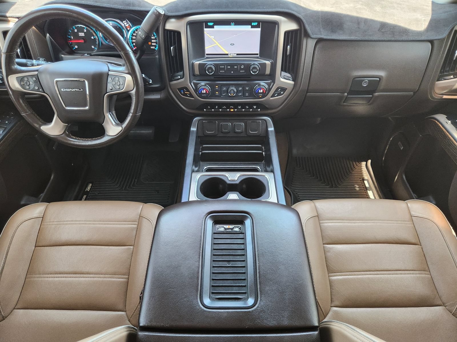 Used 2018 GMC Sierra 2500 Denali w/ Duramax Plus Package AWD/4WD image 27