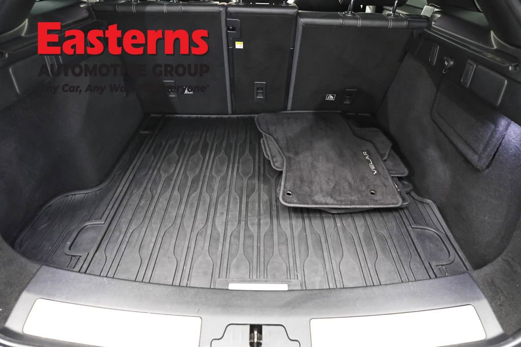 Used 2019 Land Rover Range Rover Velar S AWD/4WD image 9