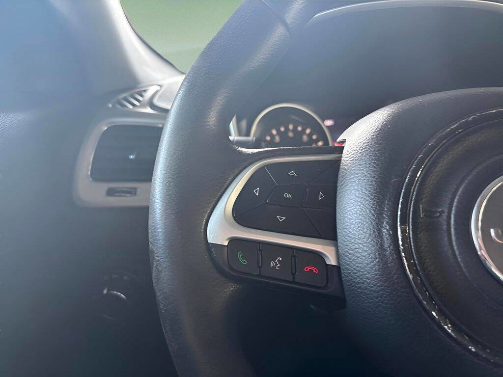 Used 2018 Jeep Compass Sport w/ Tech Group image 13