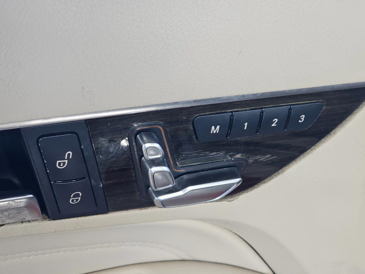 Used 2016 Mercedes-Benz E 400 Cabriolet image 22