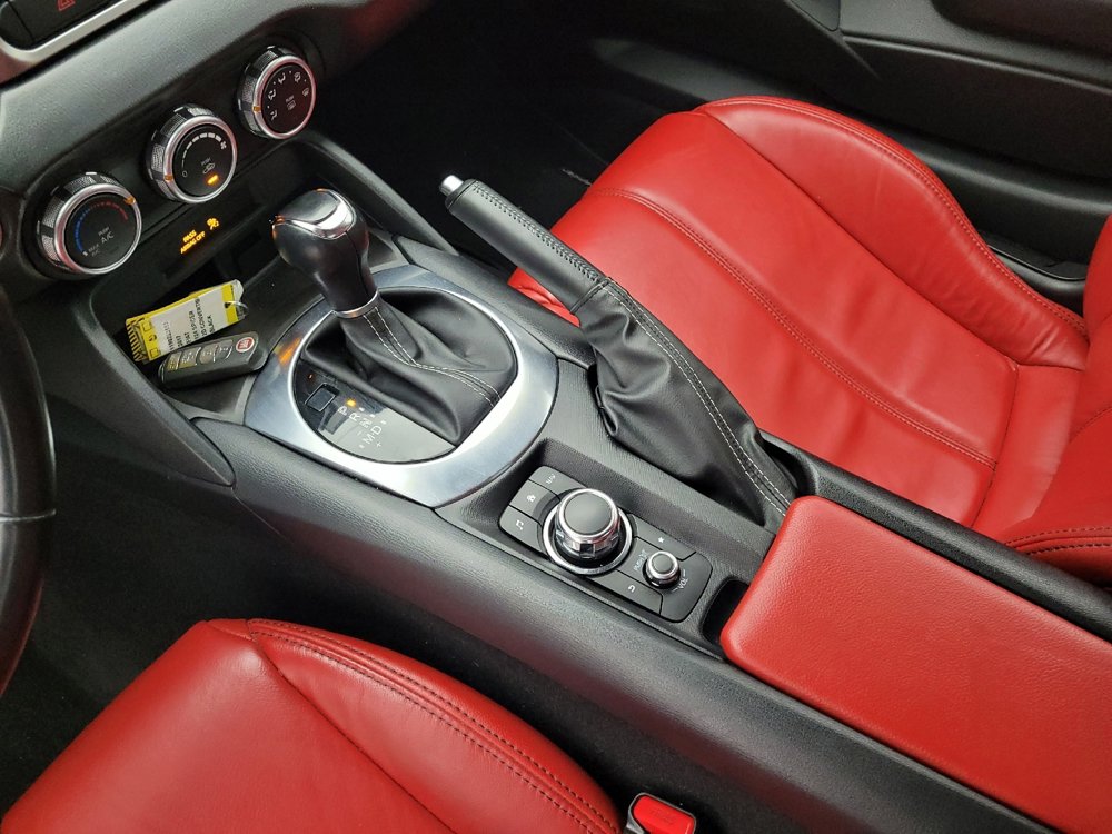 Used 2017 FIAT 124 Spider Classica image 26