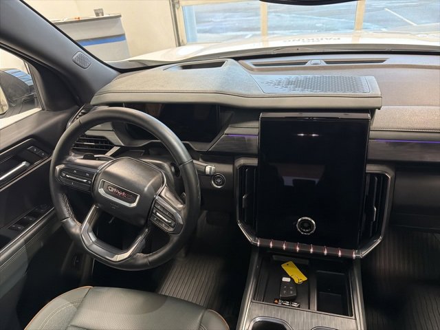 Used 2025 GMC Acadia AT4 image 24