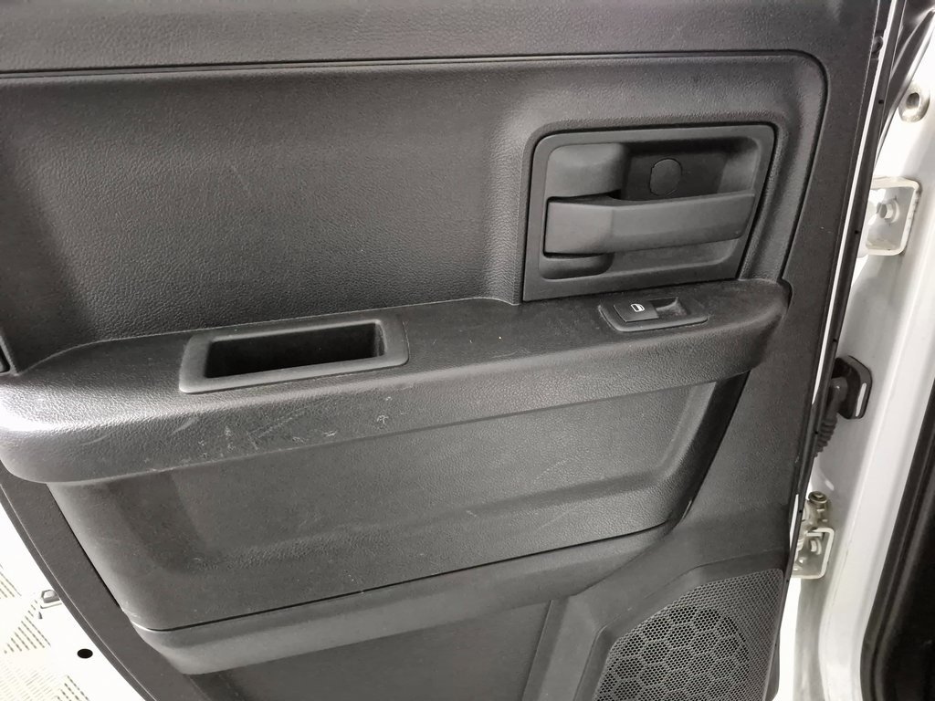 Used 2019 RAM 1500 Express image 10