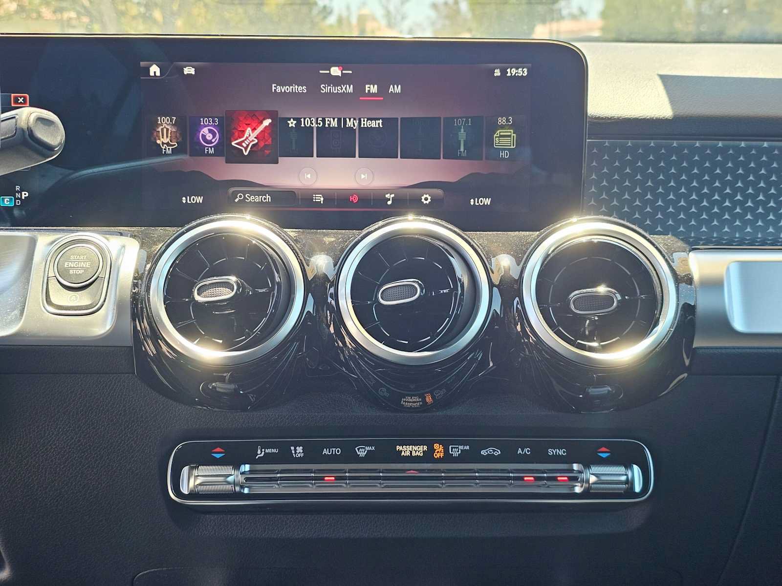 New 2026 Mercedes-Benz GLB 250 image 25