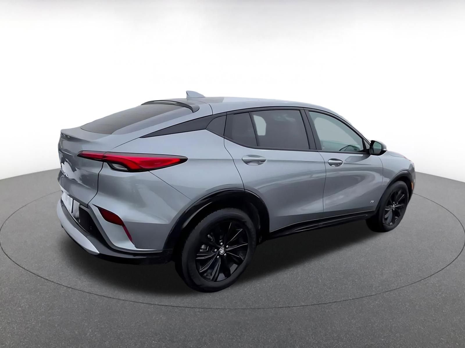 Used 2025 Buick Envista Sport Touring image 14