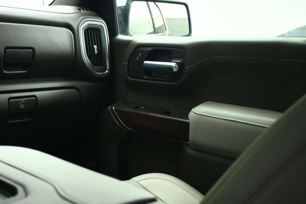 Used 2021 GMC Sierra 1500 SLT w/ SLT Premium Plus Package AWD/4WD image 43