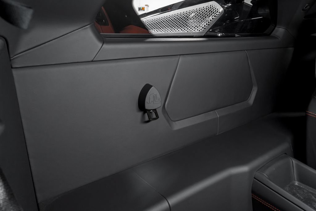 Used 2024 Lamborghini Revuelto AWD/4WD image 30