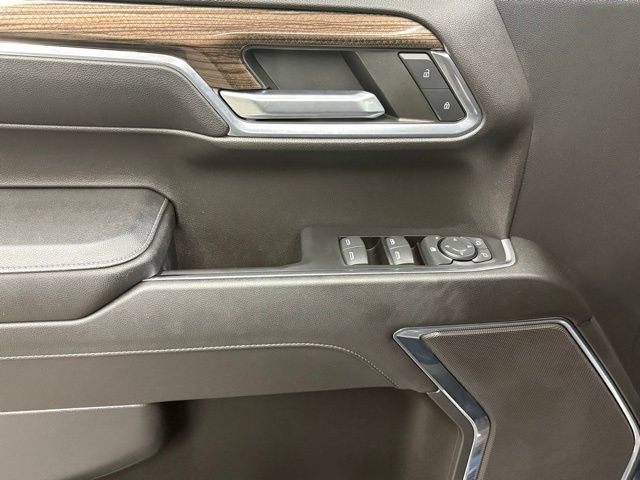 Used 2023 Chevrolet Silverado 1500 LT image 11