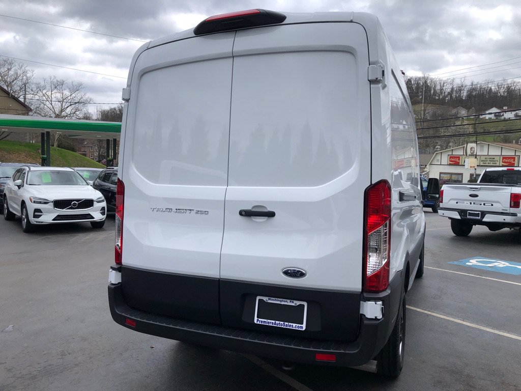 Used 2025 Ford Transit 250 148 Medium Roof RWD image 3