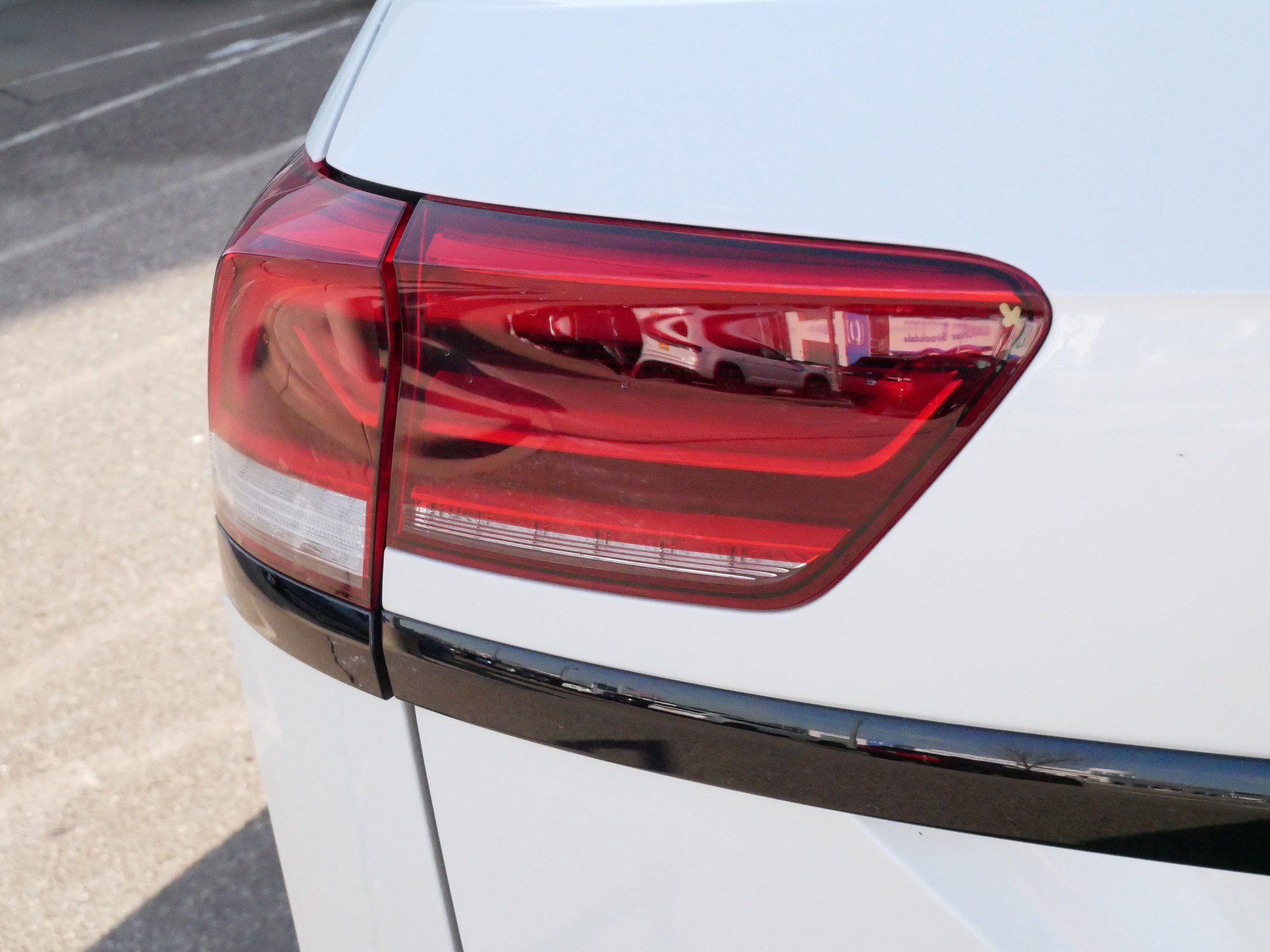 Used 2023 Volkswagen Atlas Cross Sport SEL R-Line image 17