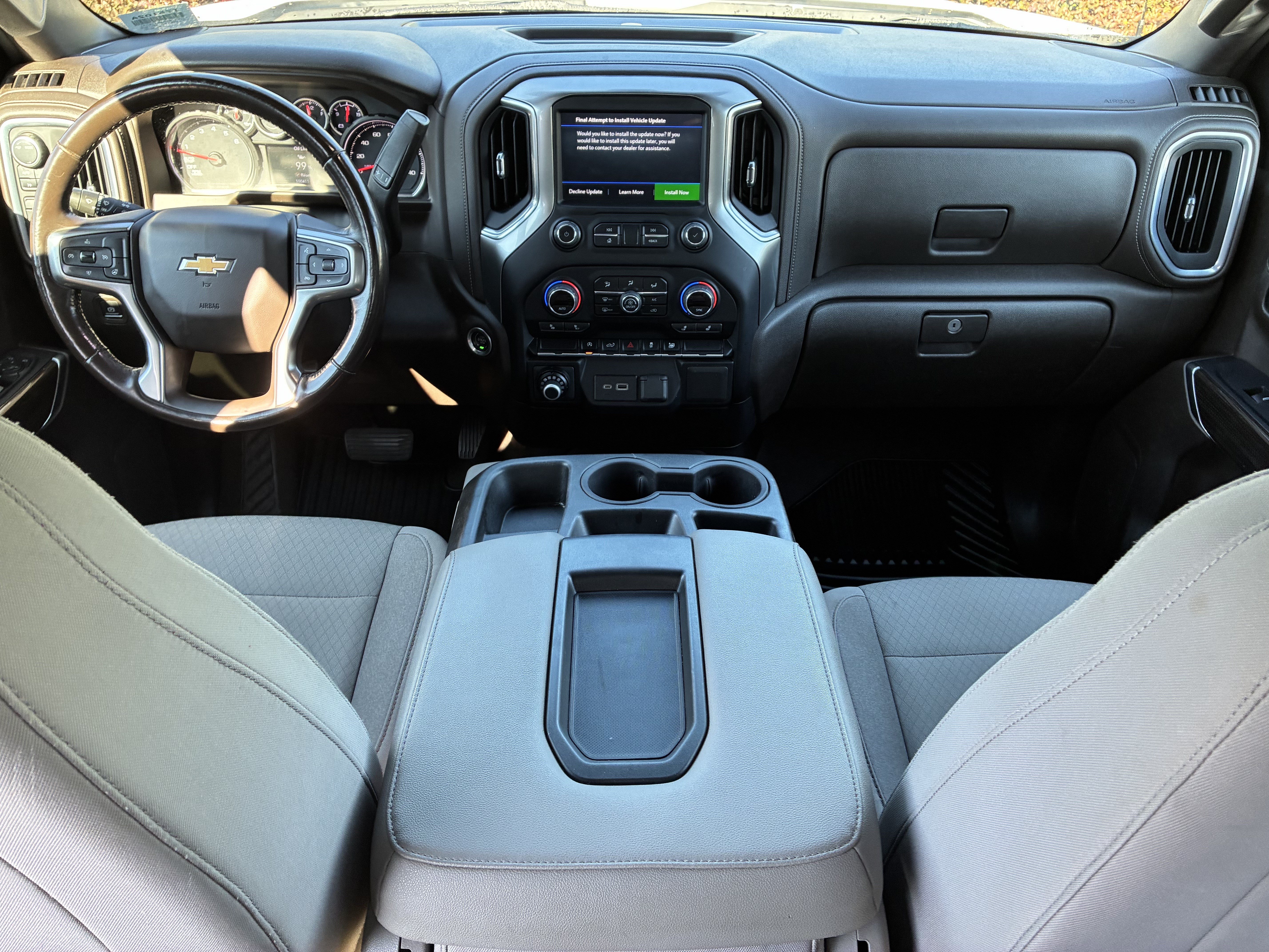 Used 2022 Chevrolet Silverado 1500 LT AWD/4WD image 19