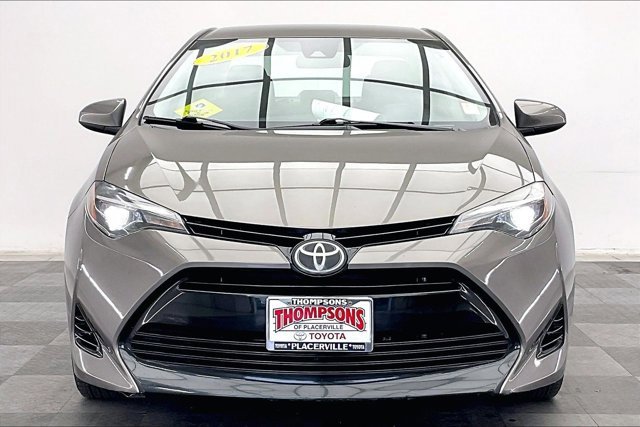 Used 2017 Toyota Corolla LE image 2