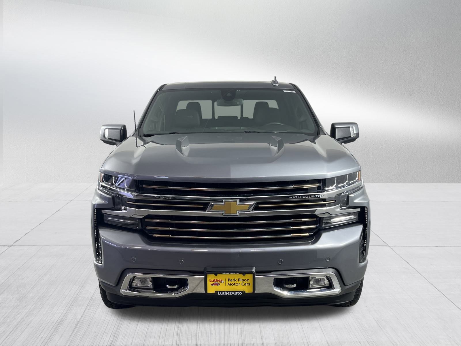 Used 2022 Chevrolet Silverado 1500 High Country w/ Safety Package II video 2