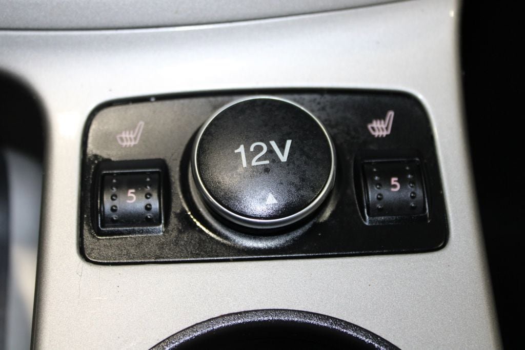Used 2016 Ford C-MAX Energi SEL w/ Equipment Group 302A FWD image 29