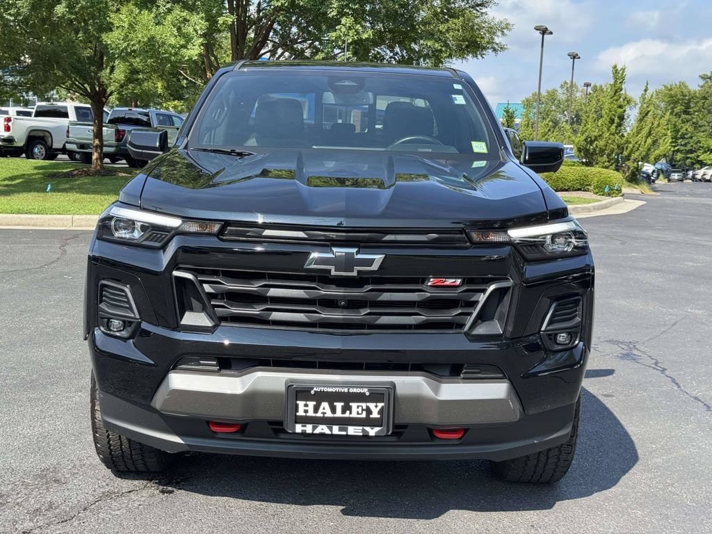 Used 2024 Chevrolet Colorado Z71 w/ Z71 Convenience Package 2 AWD/4WD image 26
