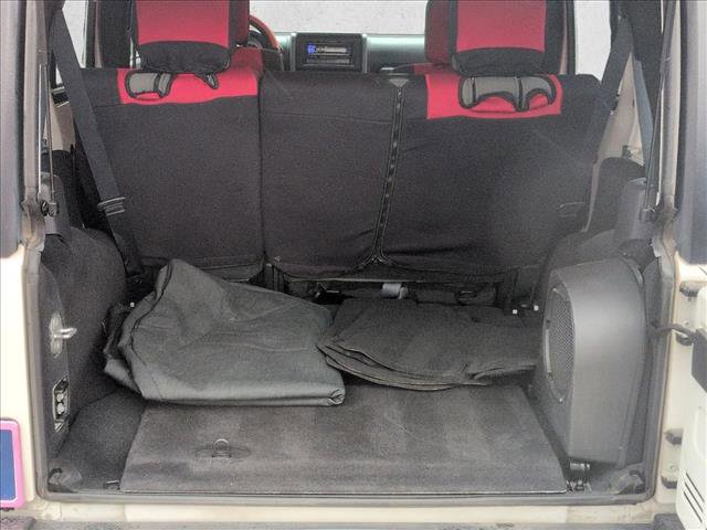 Used 2010 Jeep Wrangler Unlimited Sport image 6