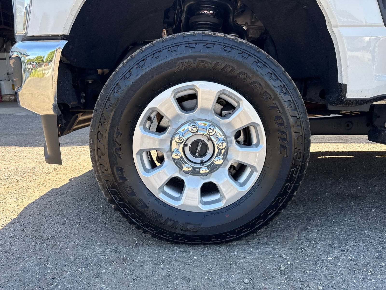 Used 2023 Ford F250 XLT w/ FX4 Off-Road Package AWD/4WD image 27