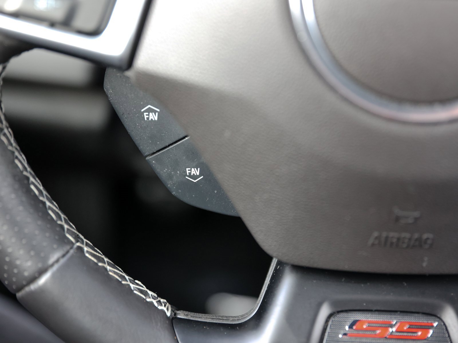 Certified 2020 Chevrolet Camaro SS image 36