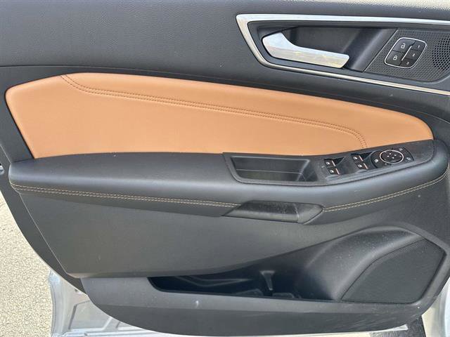 Used 2023 Ford Edge Titanium w/ Equipment Group 301A AWD/4WD image 9