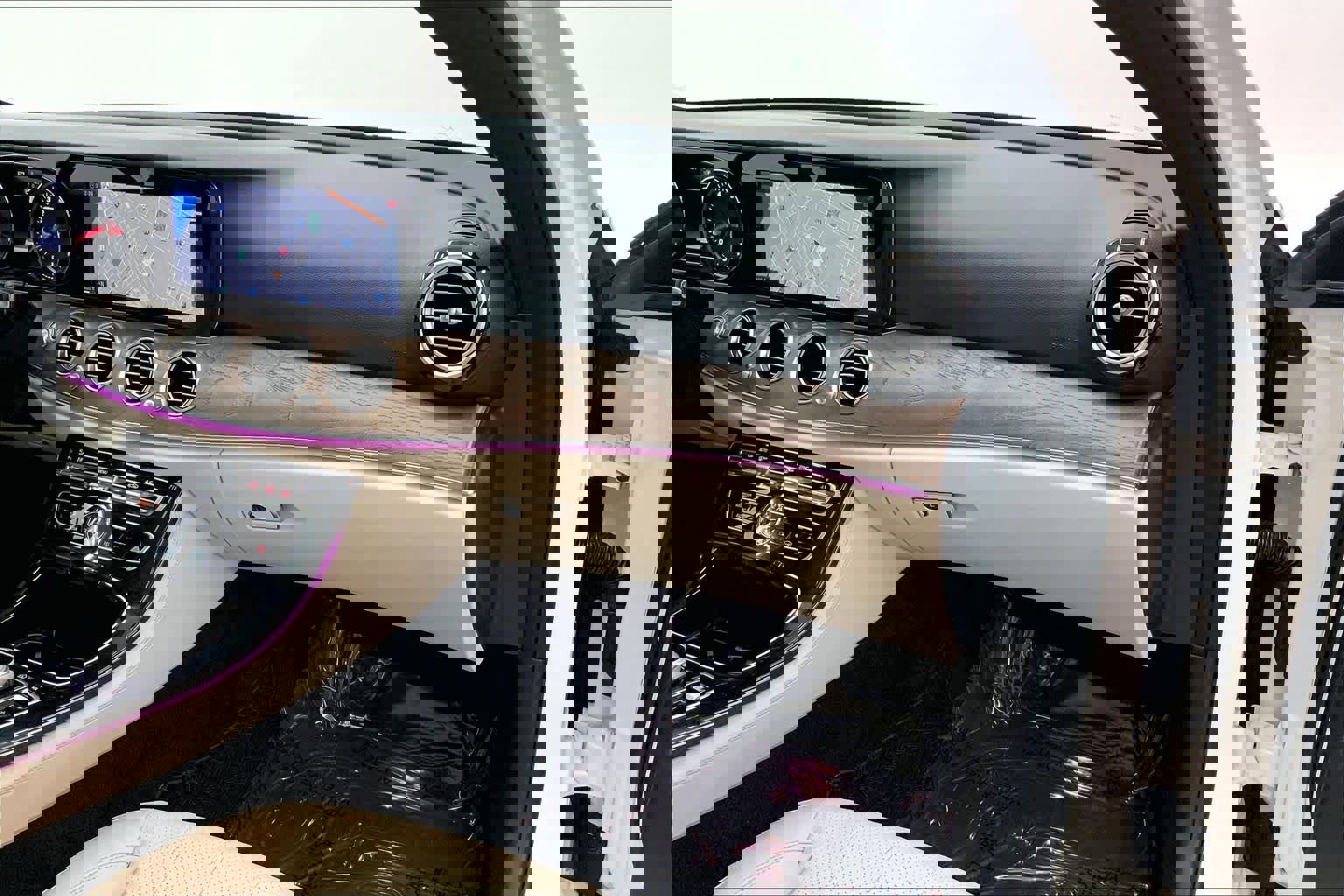 Used 2017 Mercedes-Benz E 300 image 27