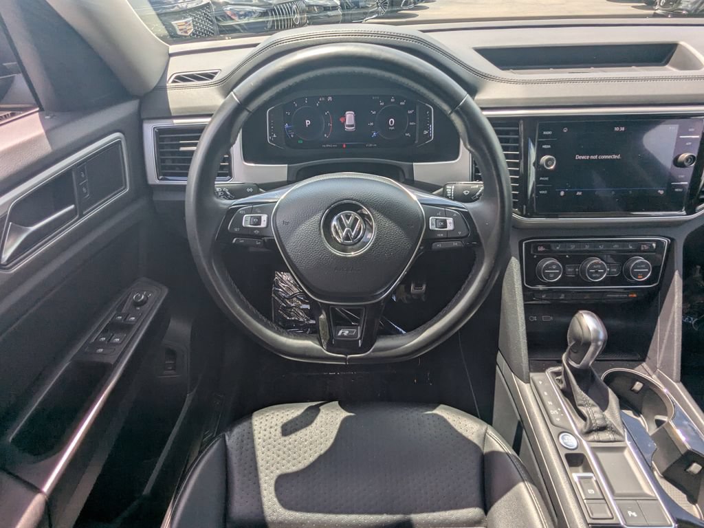 Used 2019 Volkswagen Atlas SEL R-Line FWD image 4