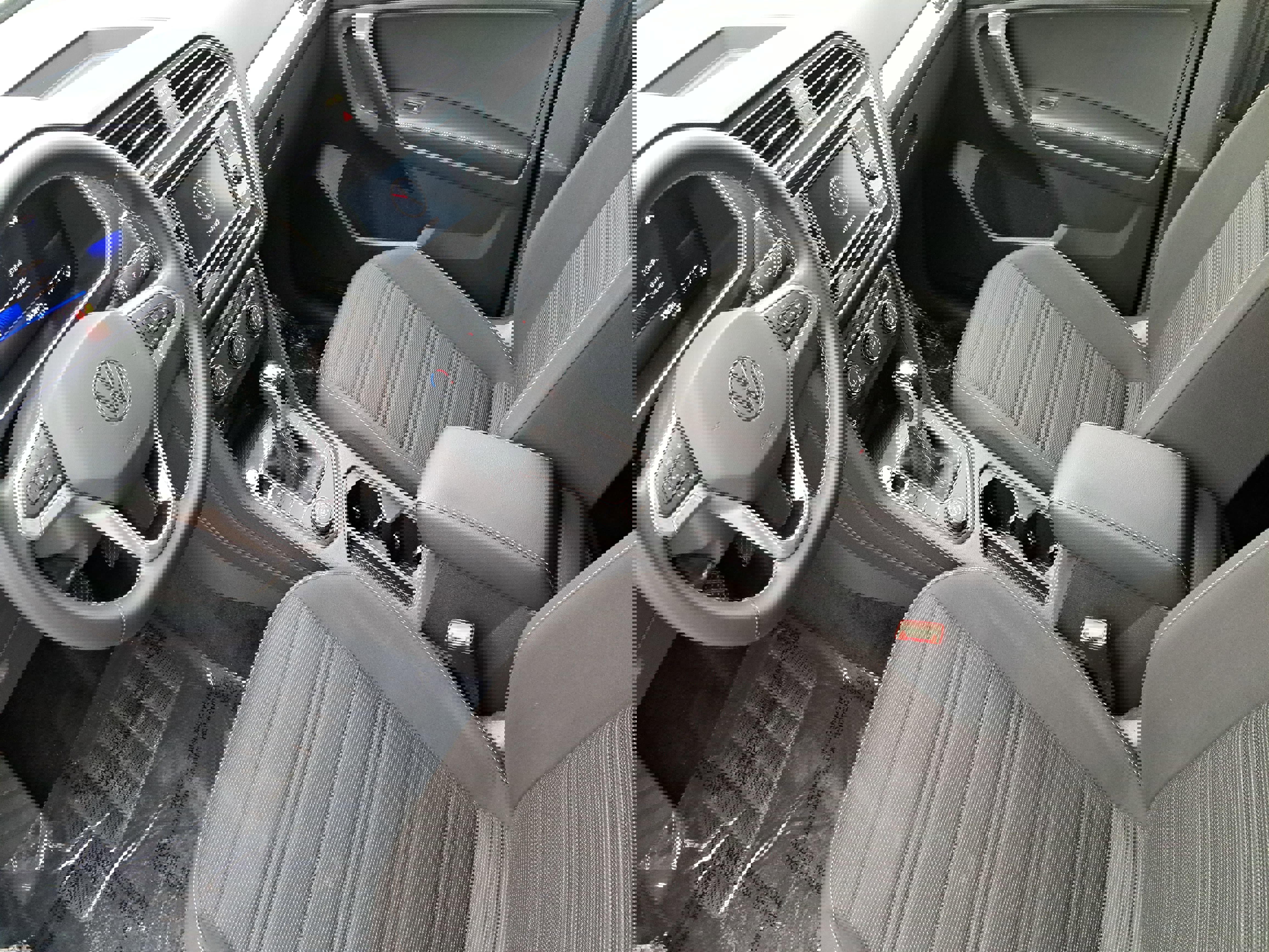 Certified 2024 Volkswagen Tiguan S image 15