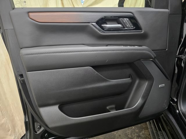 New 2026 GMC Yukon XL Denali w/ Denali Reserve Package AWD/4WD image 12