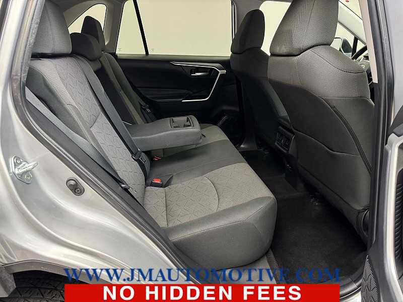 Used 2023 Toyota RAV4 XLE image 17