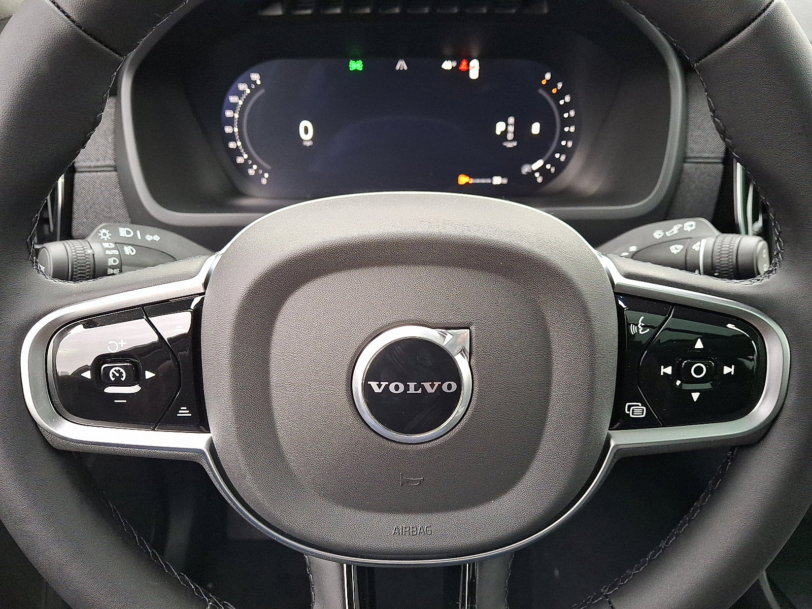 New 2026 Volvo XC90 B6 Ultra w/ Lounge Package image 12