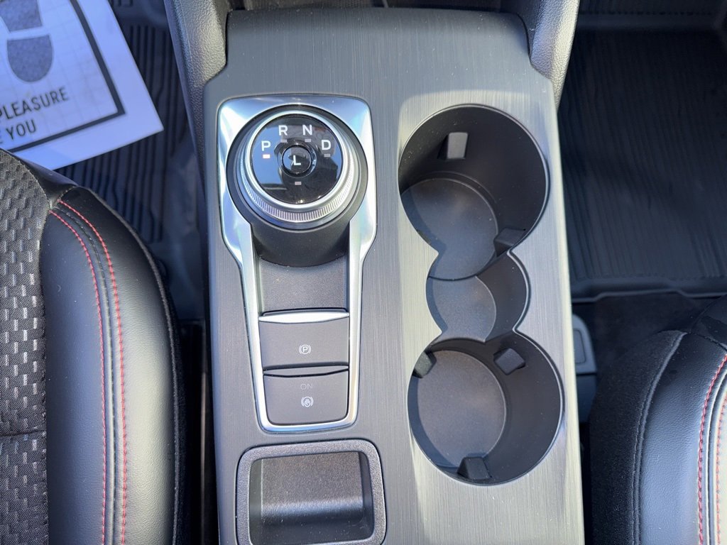 Used 2024 Ford Escape ST-Line Select w/ Tech Pack #2 image 17