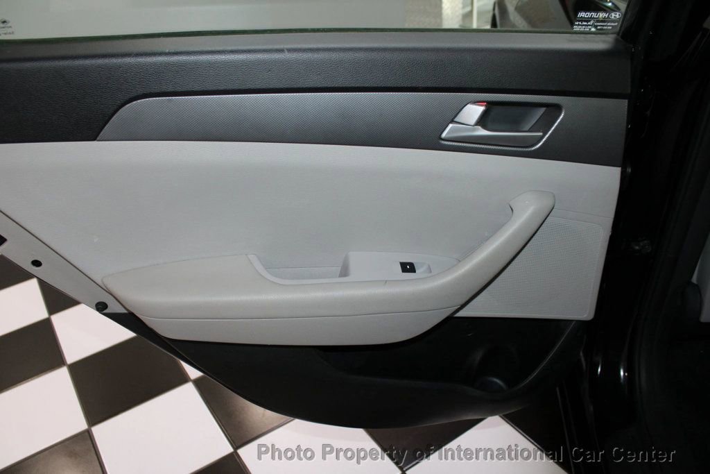 Used 2016 Hyundai Sonata SE image 19