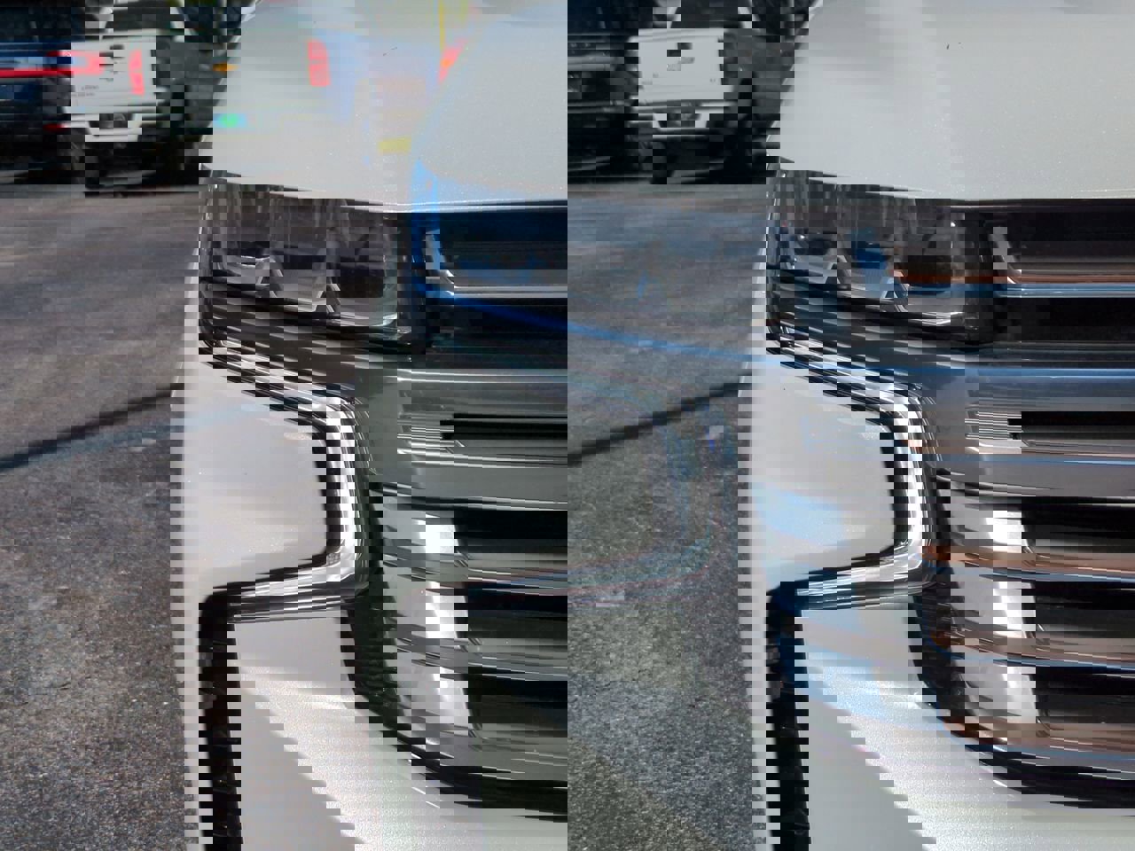 Used 2023 Chevrolet Tahoe High Country w/ Premium Package 2 AWD/4WD image 10