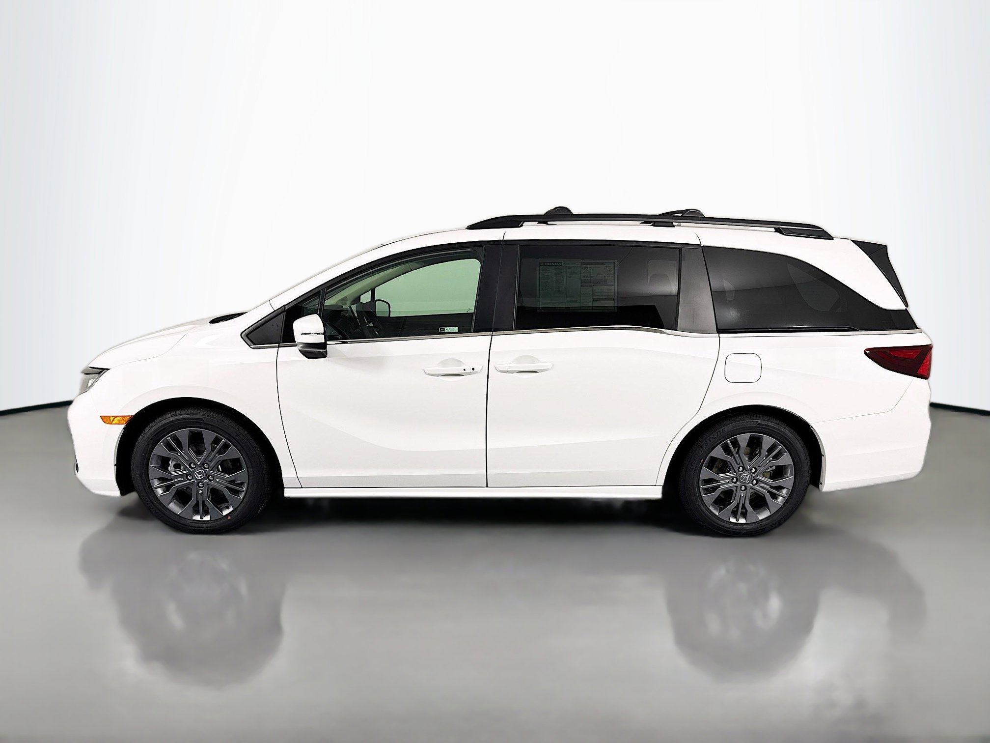 New 2026 Honda Odyssey Touring image 8