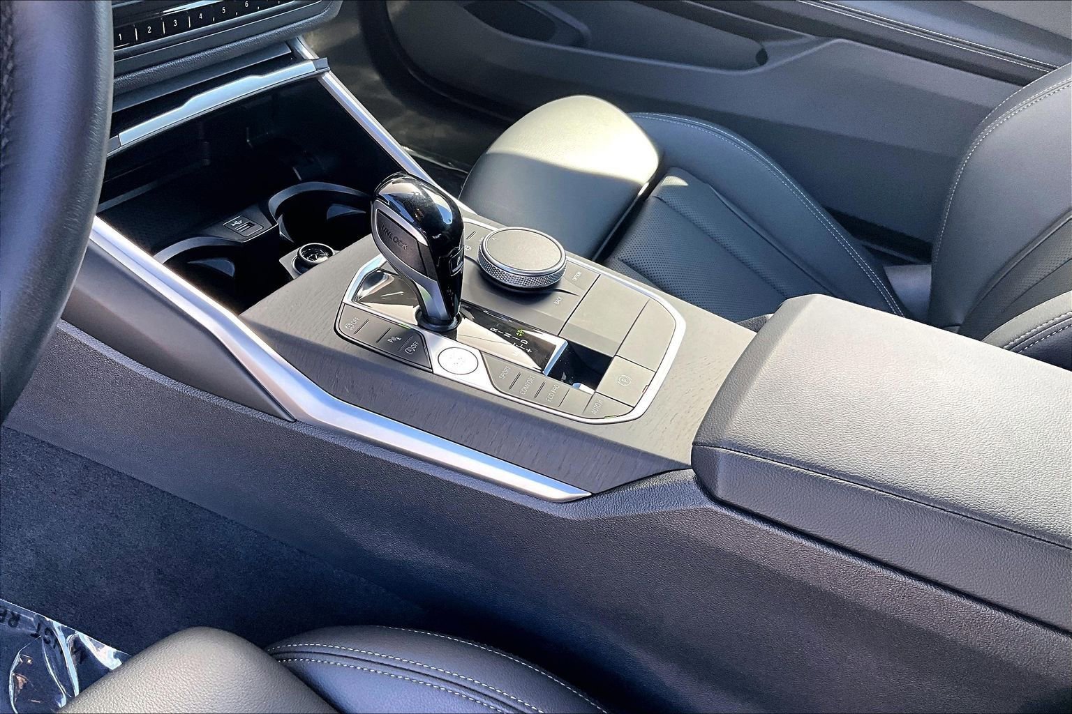 Used 2022 BMW 430i Coupe w/ Convenience Package image 17