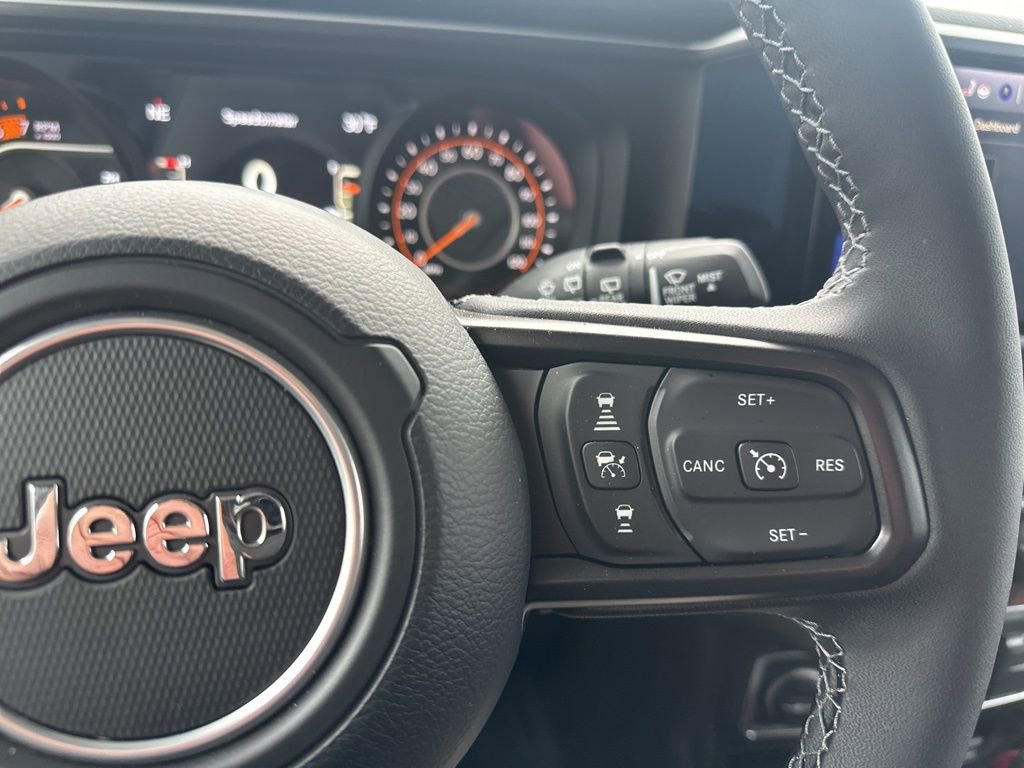 Used 2025 Jeep Wrangler Sport S image 20