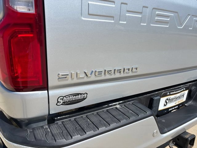 Used 2022 Chevrolet Silverado 2500 High Country w/ Z71 Off-Road Package AWD/4WD image 18