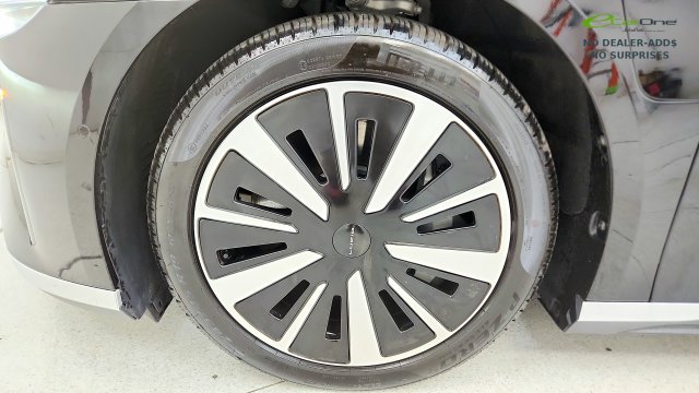 Used 2025 Lucid Air Pure RWD image 75