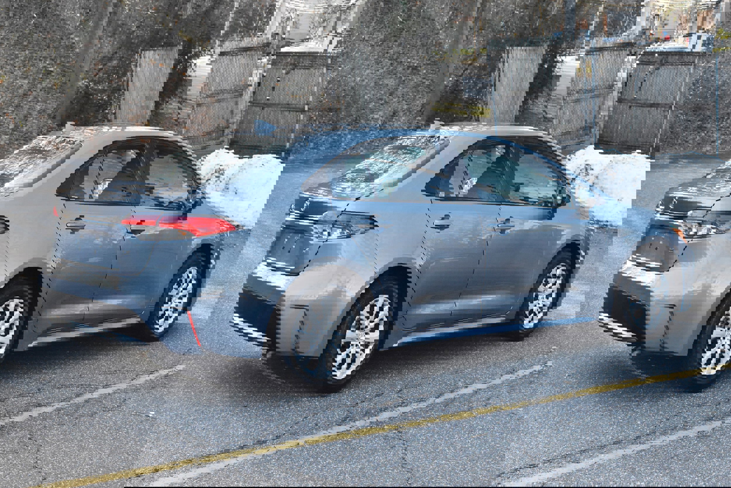 Used 2022 Toyota Corolla LE image 8