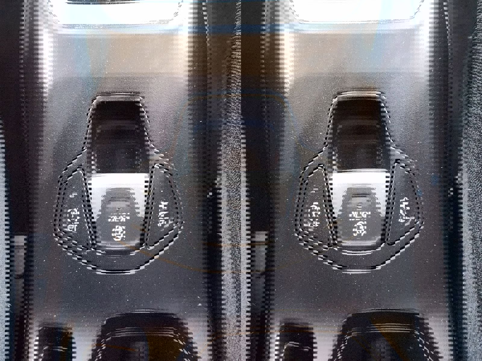 Used 2023 Jeep Renegade Latitude AWD/4WD image 29