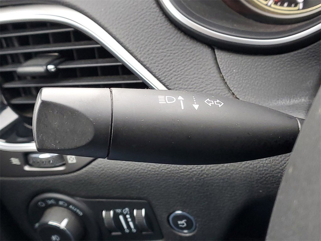 Used 2022 Jeep Cherokee Limited image 21