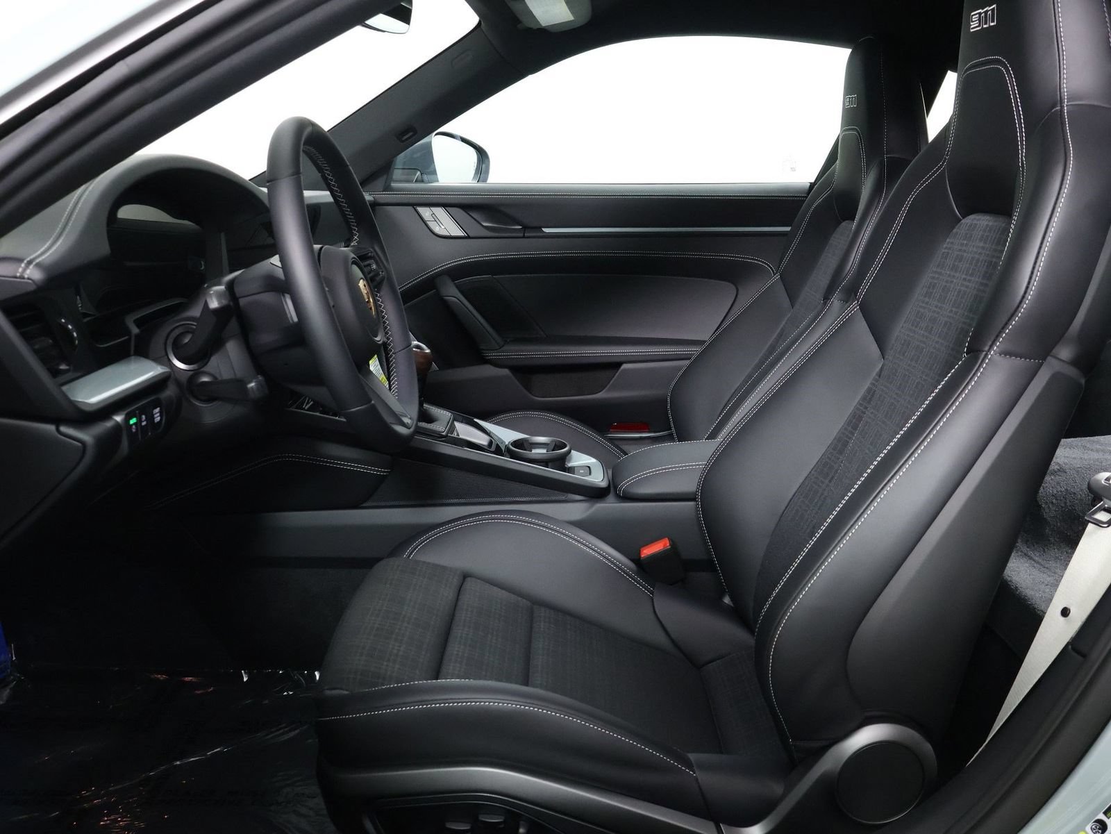 New 2026 Porsche 911 Carrera T RWD image 5