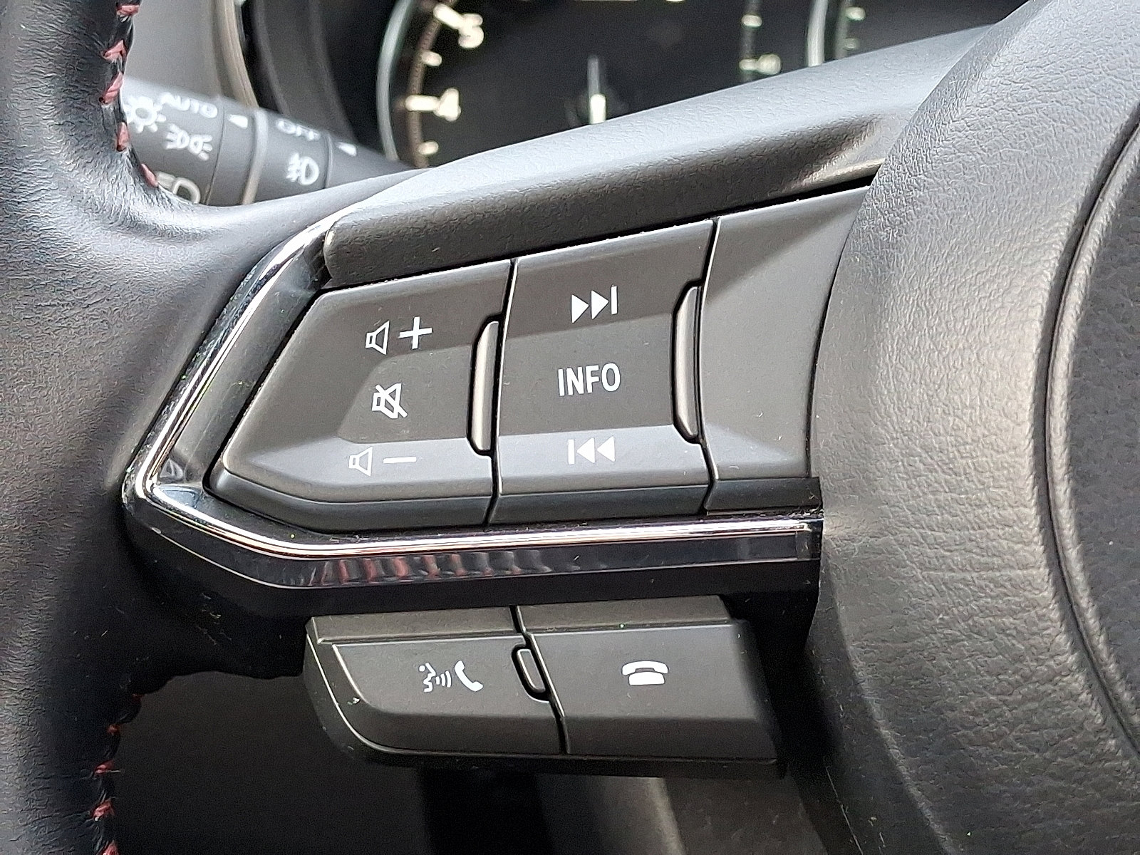 Certified 2023 MAZDA CX-9 Carbon Edition image 24